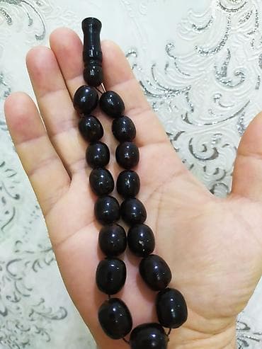 bujuterya: Qədimi Kalinqradın məşhur qara kəhrəba təsbeh. Özünə məxsus təbii — 1