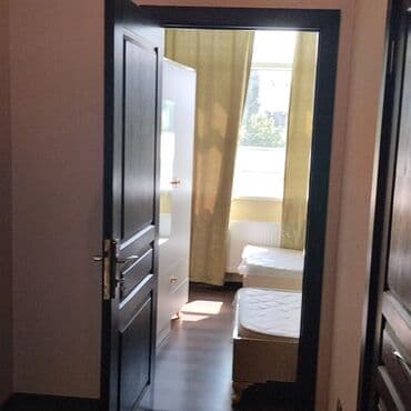 студия квартира: Kirayə üçün studio tipli mənzil.Gəncədə GDU min 2 ci korpusuna — 8