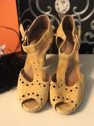 Basanoşka və səndəllər: Tuflilər, Ölçü: 39, rəng - Sarı, İşlənmiş — 4