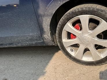 qar tekeri: İşlənmiş Disk təkər Hyundai 215 / 45 / R 17, 5 Boltlu — 4