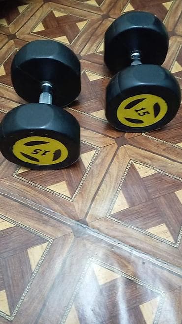 Giryalar: - Məhsul: Dumbbell dəsti (2 ədəd) - Çəkisi: Hər biri 15 kq (cəmi 30 — 1