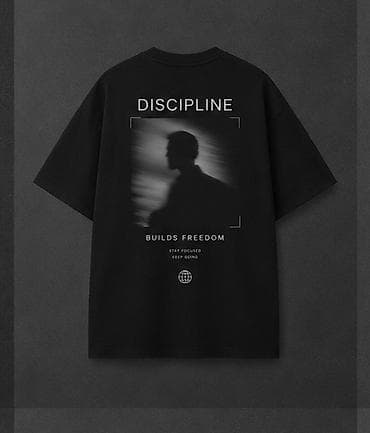 kisi salvari: Qara qrafik printli unisex T‑shirt - Rəng: qara - Kəsim — 2