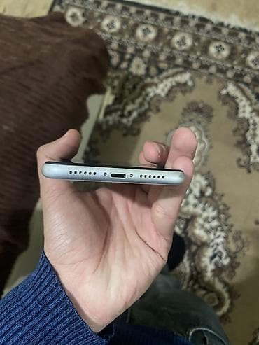 telefon iphone 6: IPhone Xr, 128 GB, Ağ, Simsiz şarj, Face ID — 6