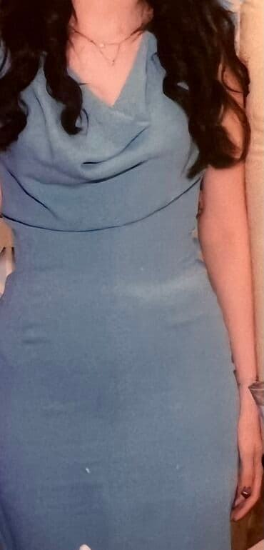 don ziyafət: 1 dəfə geyinilib. Dizdən biraz aşağıdır — 7