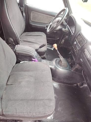 traktor satışı 82: Avtomobil: GAZ Volga (sedan), gümüşü rəng. Kuzov və eksteryer: - — 3