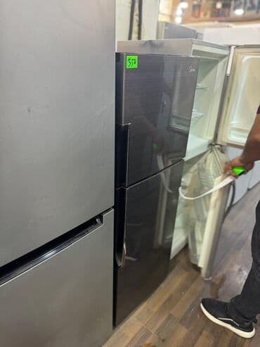 Nehrə aparatları: 2 qapılı Midea Soyuducu Satılır, rəng - Qara — 1