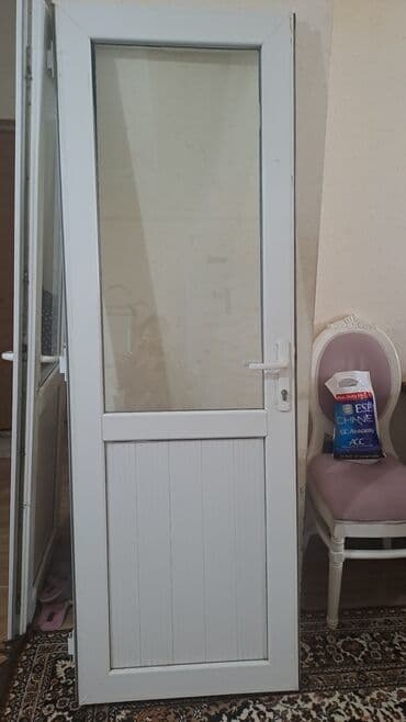 qapi modelleri: PVC şüşəli qapı dəsti - Material: ağ rəngli PVC profil - Dizayn — 2