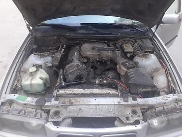 Мототранспорт: BMW 3 series: 1.8 л | 1998 г. Седан — 3