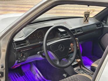 купить бмв в баку: Mercedes-Benz E 220: 2.2 л | 1993 г. Седан — 5