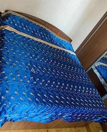 kunc divan gence: Yataq otağı mebel dəsti - Tərkibi: sürüşmə qapılı geniş şkaf (ortada — 2