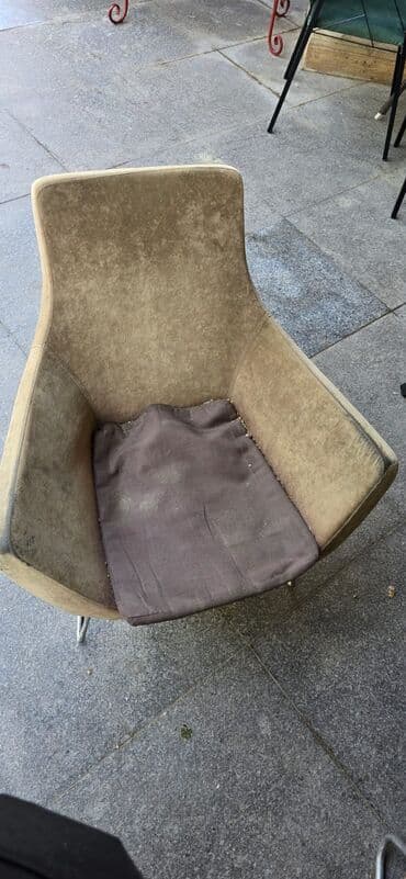 kafe ucun stol stul: SATILIR Kreslo 8 ədəd Qəhvəyi divan 20 ədəd Rəngli divan 14 ədəd — 2