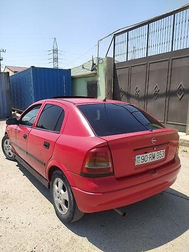 Opel Astra: 1.6 l | 1999 il 2524523 km Hetçbek — 2