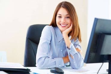 muhafizə iş elanları 2025: Hostes, qeydiyyatçı tələb olunur, 18-29 yaş, 1 ildən az təcrübə — 1