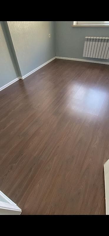 ucuz metlax qiymetleri: 60 kv laminat cəmi 400₼. Yaxşı vəziyyətdədir. Ünvan Yasamal — 1