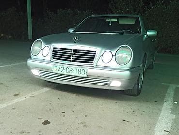 bentley bentayga 6 at: 2 mator benzin.Aftamat karopka.tam ideal vəziyyətdədir. - Korpus — 1