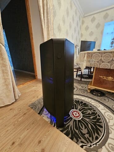 telefon plata satisi: Samsung partı spikeri (Bluetooth DJ audio sistemi) üstündə planşet — 9