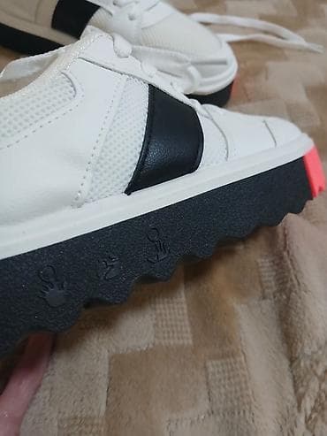 kedi: Ölçü: 36, rəng - Ağ, Yeni — 4