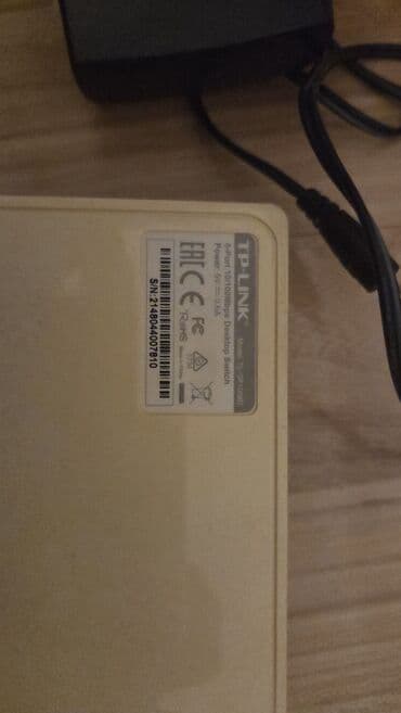 TP-Link TL-SF1008D 8-port 10/100 Mbps masaüstü şəbəkə switchi