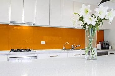 divar ucun sekiller: Monofonik ŞüŞə panelləri . Temperli. İstiya və zərbəyə davamlı. Hər — 6