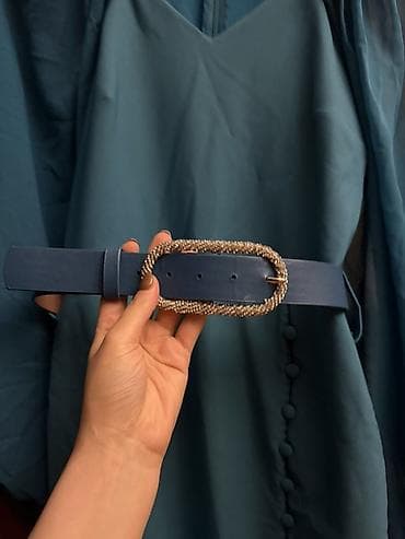 libas: Teal rəngdə zərif qadın donu - Uzun model, axıcı parça - V-yaxa — 3