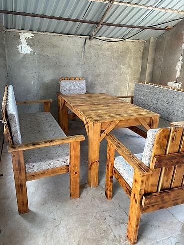 1 gunluk bag evleri: Dördbucaq masa, 8 stul, Açılmayan, Stullar ilə, Taxta — 3