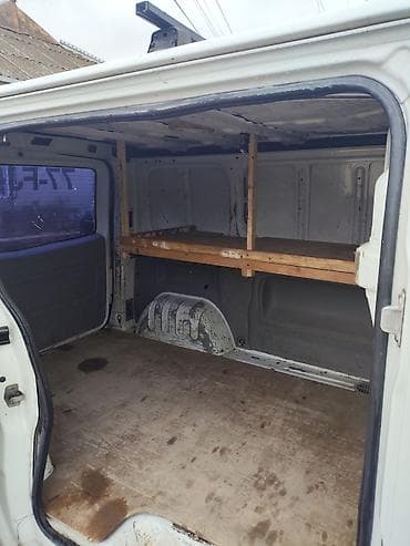 Renault Trafic yük mikroavtobusu - Korpus: ağ, sürgülü yan qapı və — 1