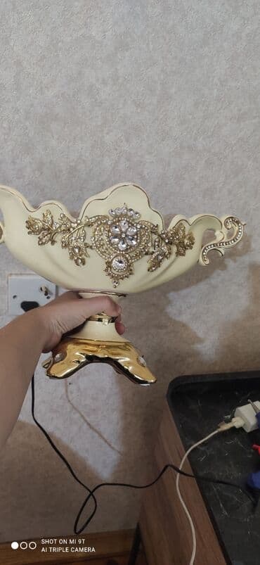 Konfet qabları: Baha alınıb.Keramikadı. Qorka qarşısinda çox gözəl görnür. yeni — 4