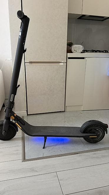 Elektrik skuter – Ninebot by Segway (model seriyası E/ES) - Rəng — 2