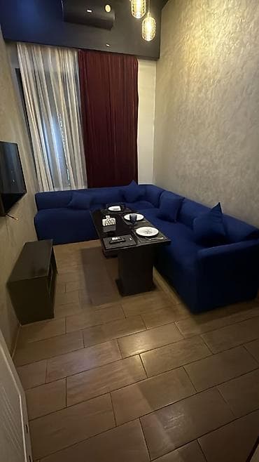 Künc divan, Açılmayan, Bazasız lalafo.az -da Künc divan, Açılmayan, Bazasız