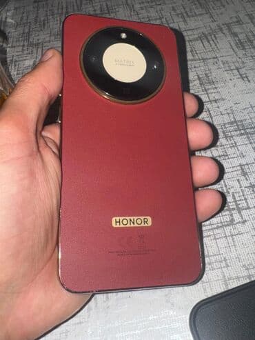 продаётся ноутбук запечатанный абсолютно новый привозной из америки: Honor X9c, цвет - Красный, Две SIM карты — 2