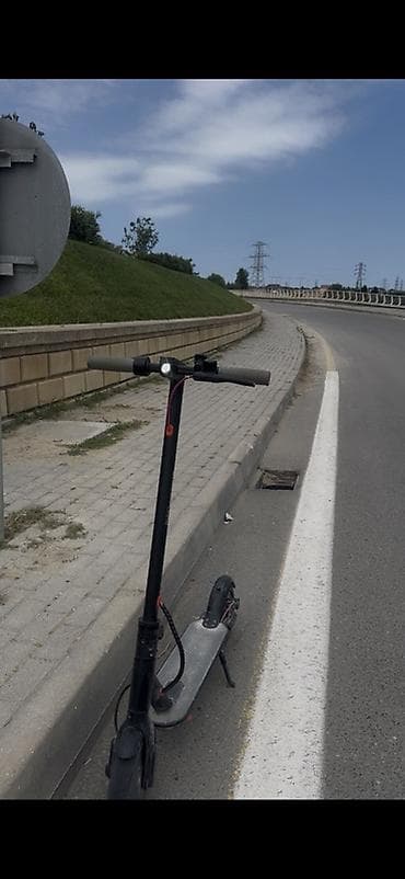 samaka: Elektrikli skuter – şəhər içi rahat və sürətli hərəkət üçün. Qeyd — 1