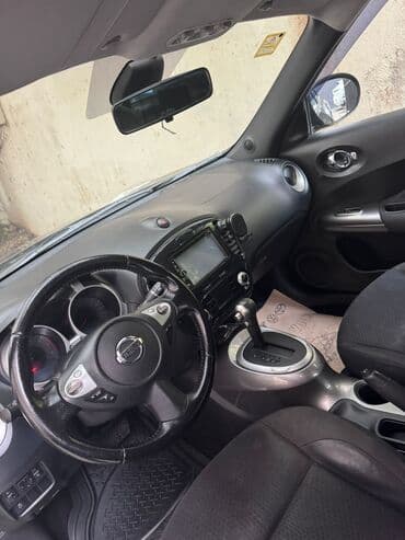 nissan kiks: Nissan Juke: 1.6 l | 2012 il Krossover — 4
