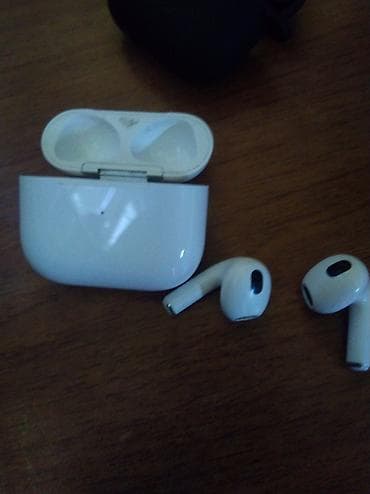 İşlənmiş Simsiz (Bluetooth) Qulaqcıqlar, Apple, rəng - Ağ