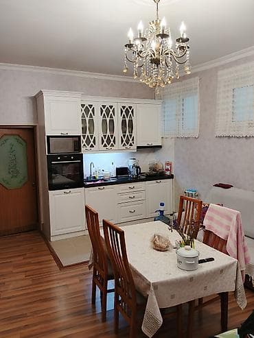 Montin 4 otaqlı, 115 kv. m, Orta təmir