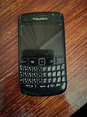 Blackberry Bold 9780, < 2 GB Memory Capacity, rəng - Qara, Düyməli
