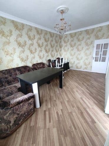 otaq yoldaşı qız: 20 yanvar metrosunun yaxınlığında şamaxinkada 5 mertebeli binanın — 1