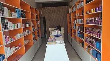 vitrin dəmir: Mağaza bağlandığı üçün rəflər dəst şəklində satılır. Cəmi 13 parça — 3