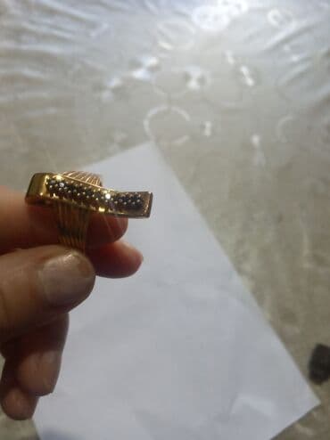 1 qram qizilin qiymeti: Dəstə daxildir: Üzük, Sırğa, Kulon, Gümüş — 2