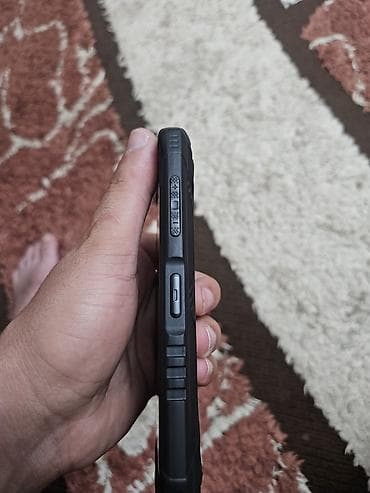 philips xenium e570: DOOGEE möhkəm smartfon Təzədir. Ancaq bank kartları yüklənib. NFC — 2
