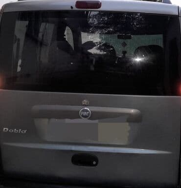 Şüşələr: Fiat Doblo modelinə uyğun arxa baqaj qapısı. Bu avtomobil hissəsi — 1