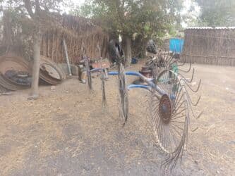 disk teker type 1: Traktor MTZ tipli, kabinalı Xüsusiyyətlər: - Dizel mühərrik - Arxa — 6