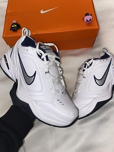 Səndəl və şəp-şüplər: Nike Air Monarch IV kişi idman ayaqqabısı - Rəng: ağ/navy (tünd göy — 2