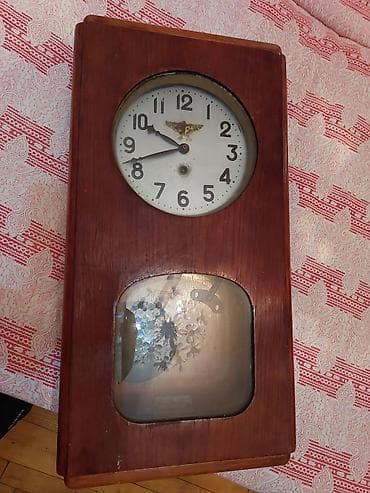 Qedimi antik divar saati,coxdandir ishletmirik deye hal-hazirda