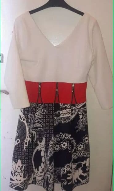 midi məxmər ətəklər: Qadın paltarı – üçrəngli dizayn - Üst hissə: krem rəngli, dərin — 1