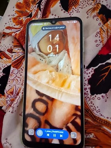 galaxy fold: Samsung Galaxy A14, 128 GB, rəng - Yaşıl, Barmaq izi — 1