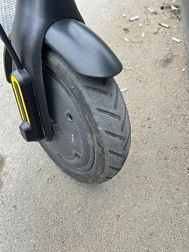 Salam təzədir 1 həftə sürülüb cəmi Mopet almaq üçün satıram 400 manata