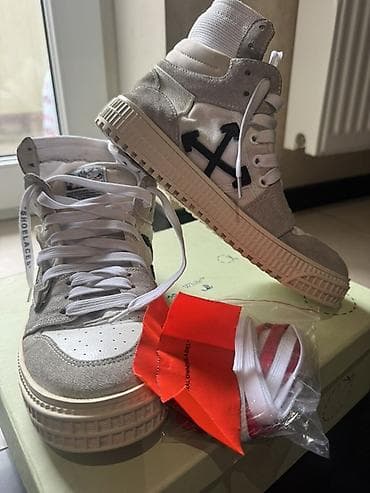 Kişi ayaqqabıları: Orginal Off-White 38razmer baha alinib 50ye satilir — 2