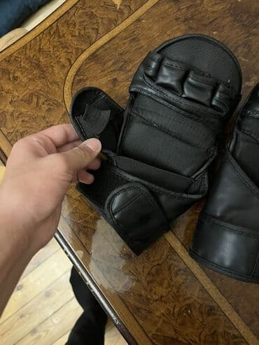 Перчатки: MMA/qarışıq döyüş növləri üçün barmaq açıq əlcəklər - Rəng: qara - — 1