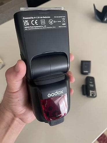 nikon 5200: Godox TT600S + aksesuar dəsti Məzmun: - Godox TT600S speedlite (GN60 — 2