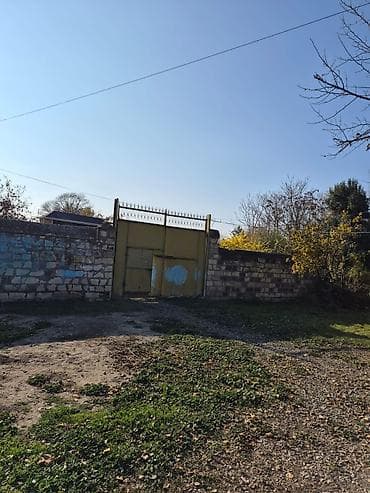 samux rayonu: 14 sot torpaq sahesinin içinde yaşayışlı ev köhnə tikili 2yataq otaq 1 — 2